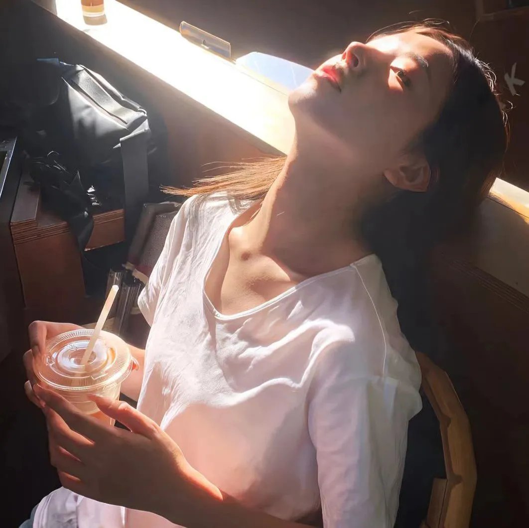 传闻中的白月光